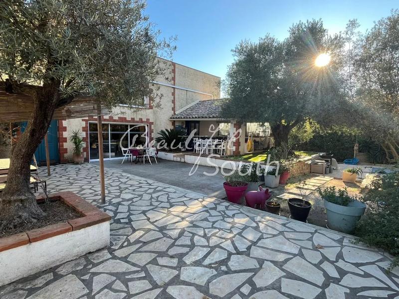 Gîte - 630 m² - 25 pièces