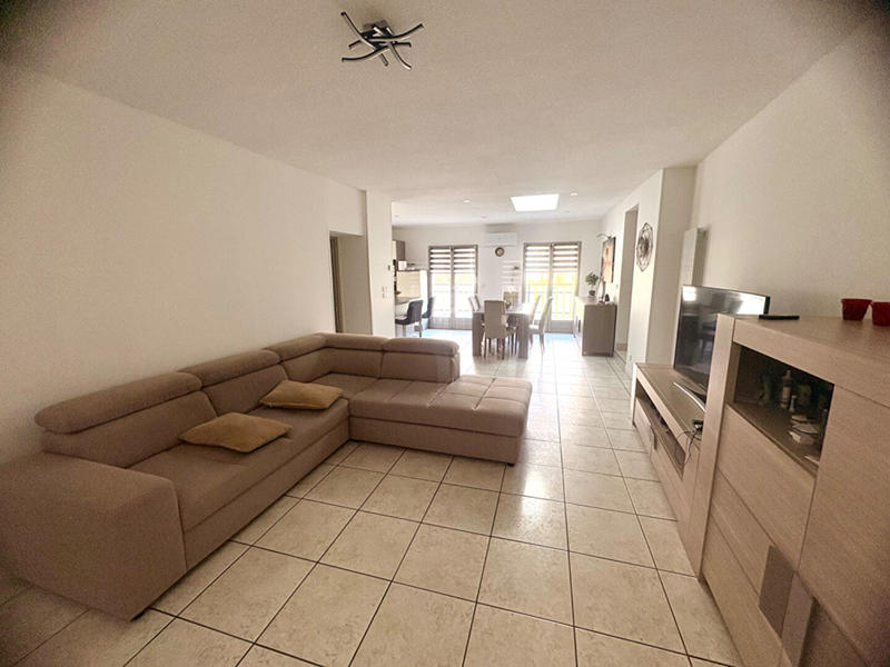 Maison - 196 m² - 4 pièces