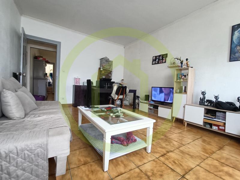 Maison - 180 m² - 8 pièces