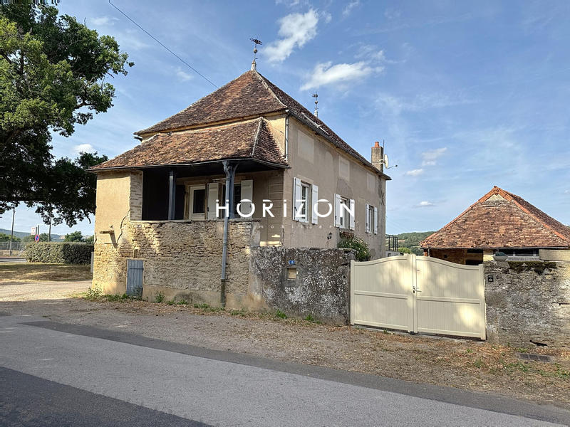 Maison ancienne - 94 m² - 4 pièces