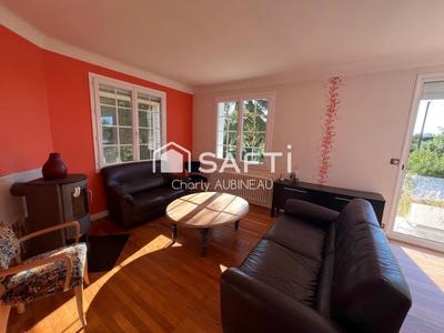 Maison - 160 m² - 8 pièces