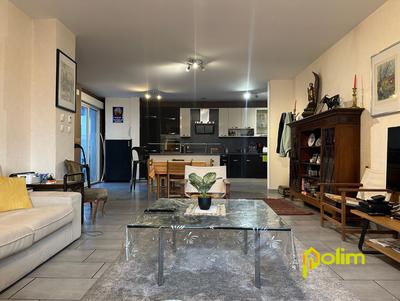 Appartement - 84 m² - 4 pièces