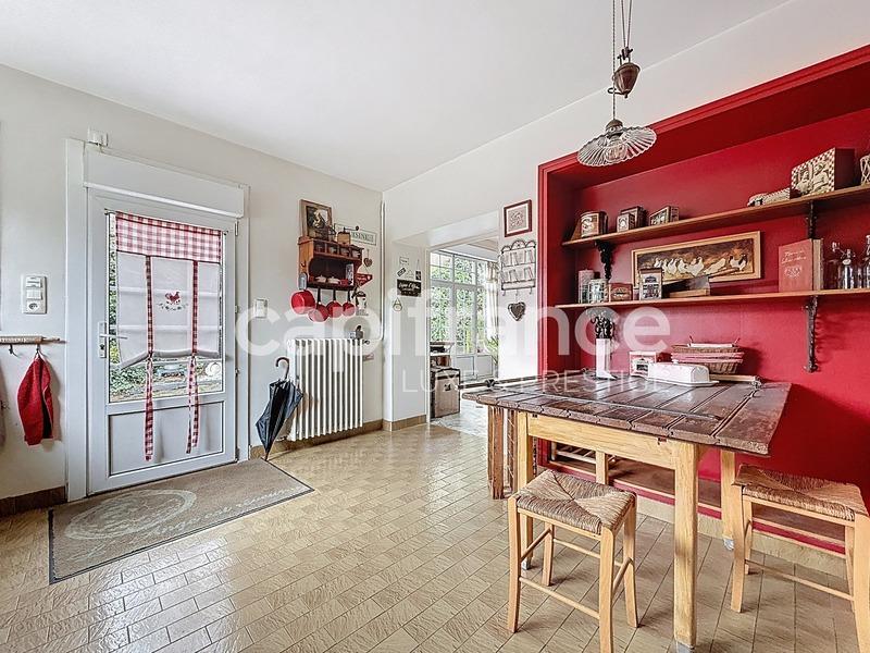 Maison - 420 m² - 13 pièces