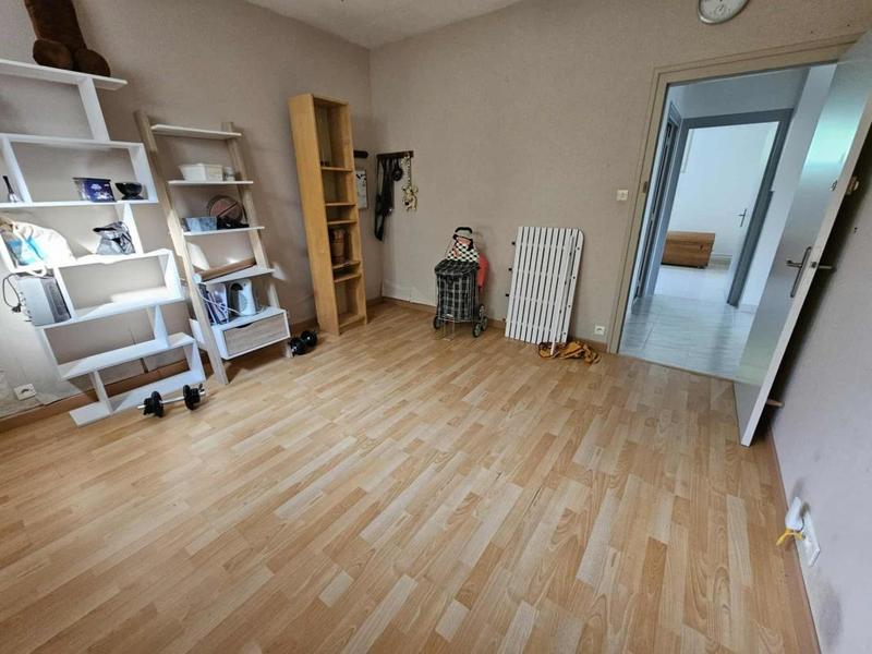 Maison traditionnelle - 166 m² - 7 pièces