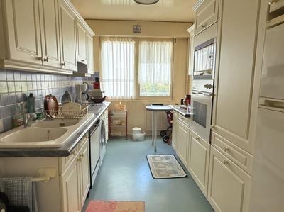 Appartement - 77 m² - 3 pièces