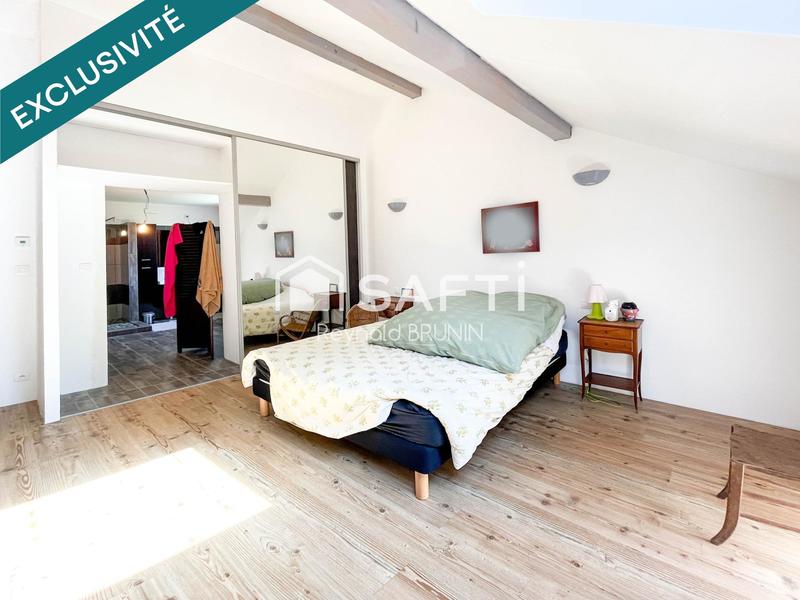 Maison - 343 m² - 11 pièces