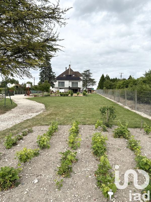 Maison - 279 m² - 11 pièces