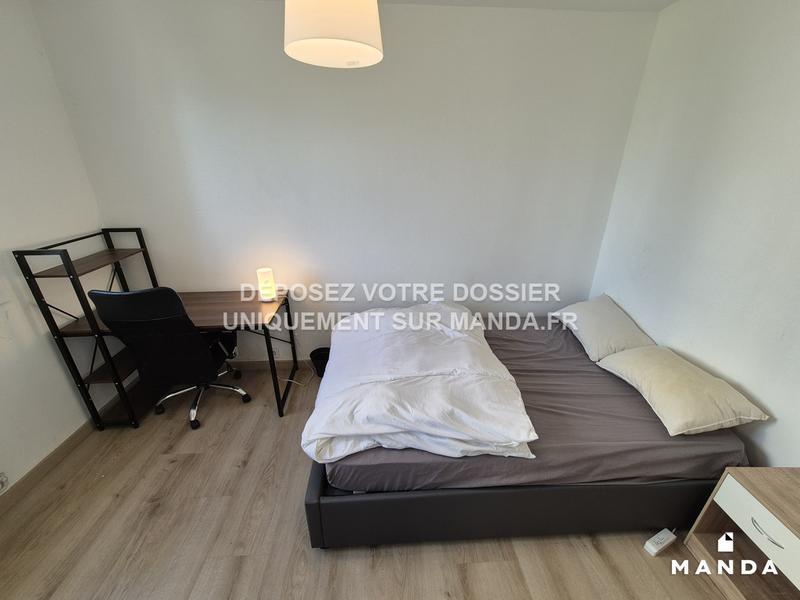 Chambre - 10 m² - 4 pièces