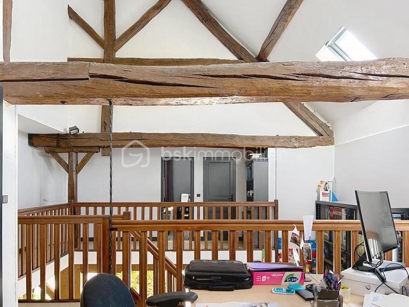 Demeure - 200 m² - 7 pièces