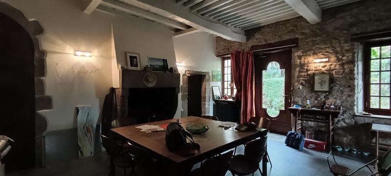 Maison - 232 m² - 8 pièces