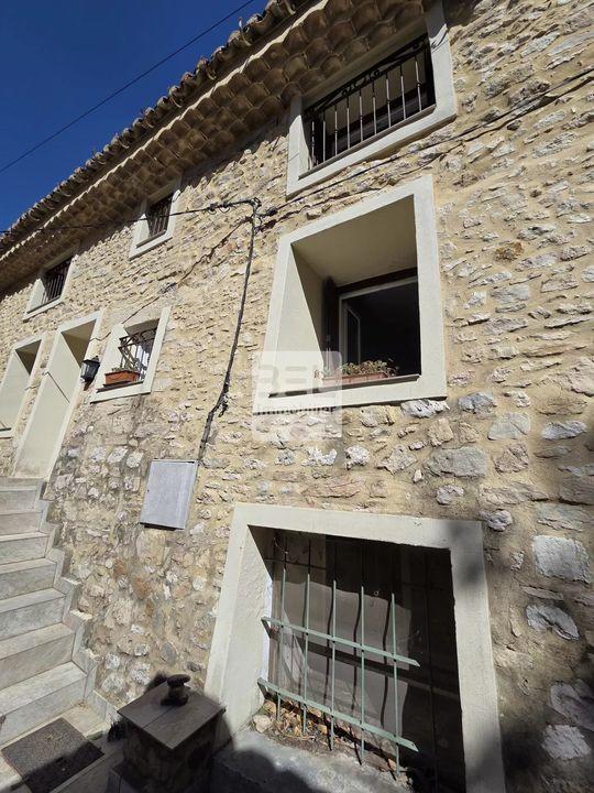 Maison de village - 82 m² - 4 pièces