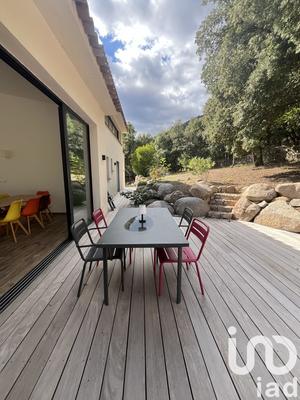 Maison - 140 m² - 5 pièces