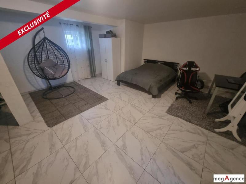 Maison - 300 m² - 10 pièces