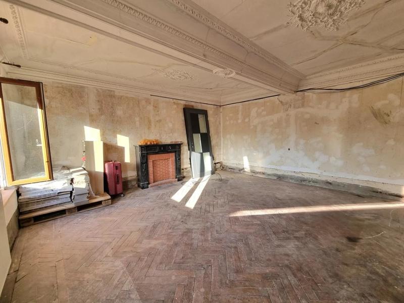 Maison - 296 m² - 13 pièces