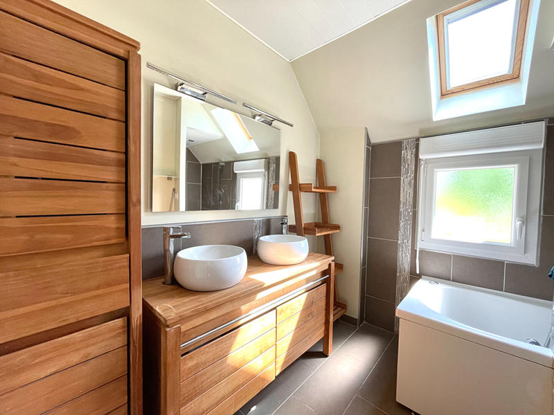 Maison - 135 m² - 6 pièces