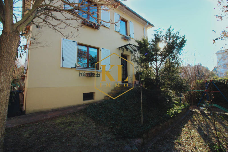 Maison - 171 m² - 7 pièces