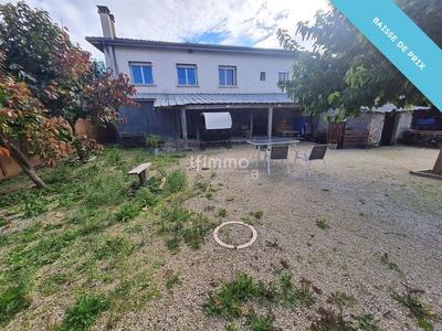 Maison - 212 m² - 9 pièces