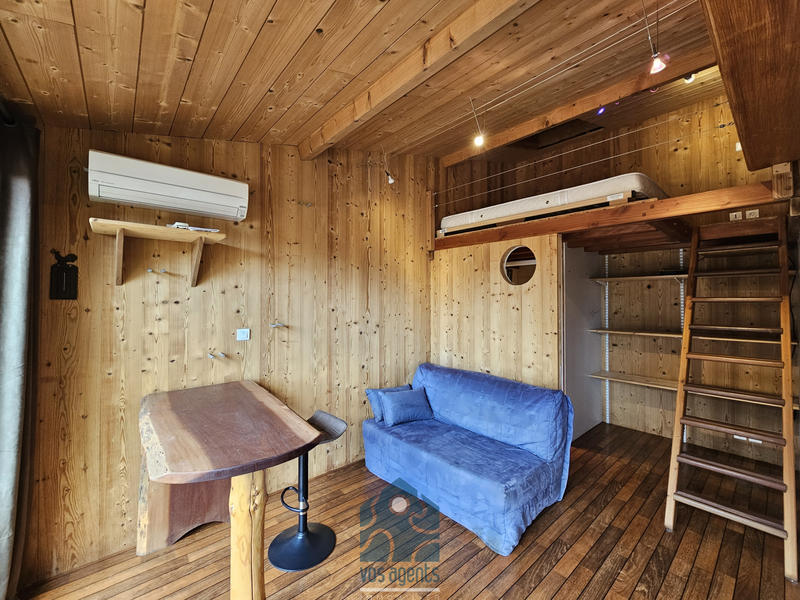 Propriété - 170 m² - 6 pièces