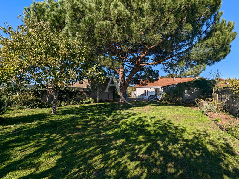 Maison - 80 m² - 5 pièces