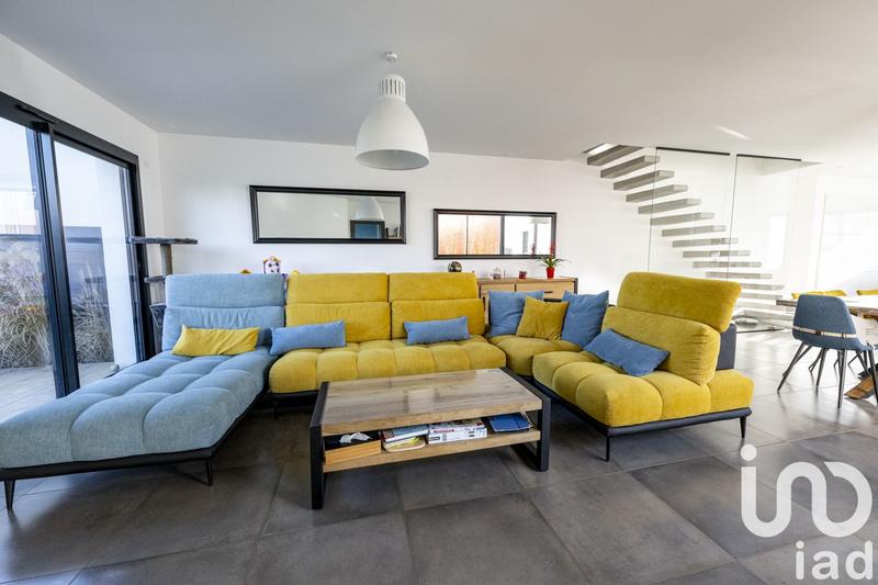 Maison - 165 m² - 6 pièces