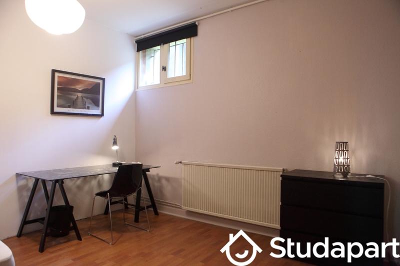 Chambre - 10 m² - 1 pièce