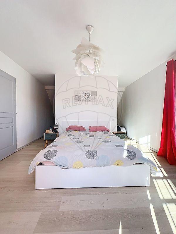 Maison - 185 m² - 6 pièces