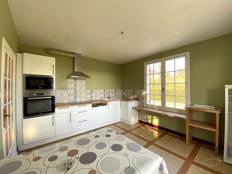 Maison - 140 m² - 8 pièces