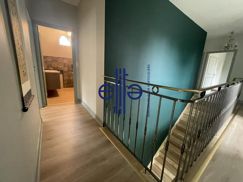 Maison - 203 m² - 7 pièces