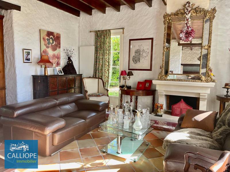 Propriété - 385 m² - 14 pièces