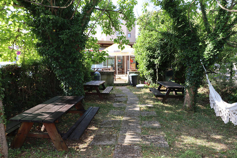 Fonds de commerce - 1 m²