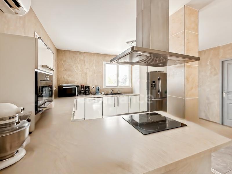 Villa - 151 m² - 5 pièces