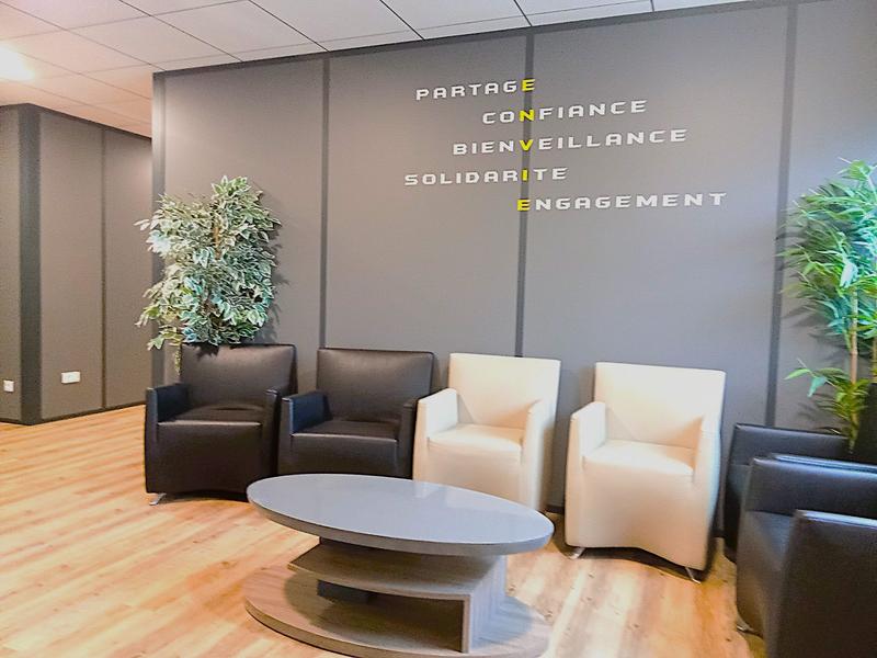 Bureau - 341 m² - 16 pièces