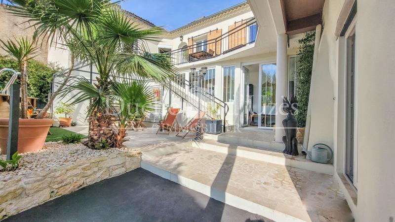 Maison - 164 m² - 7 pièces