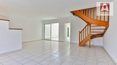 Maison - 126 m² - 5 pièces