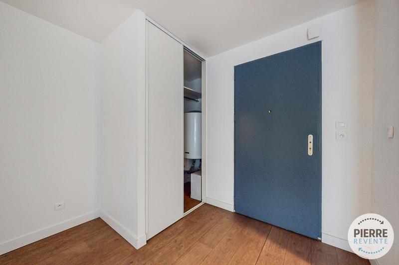 Studio - 30 m² - 1 pièce
