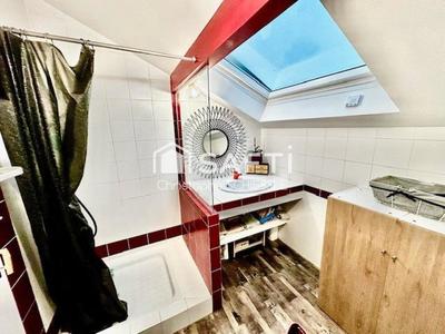 Maison - 168 m² - 7 pièces