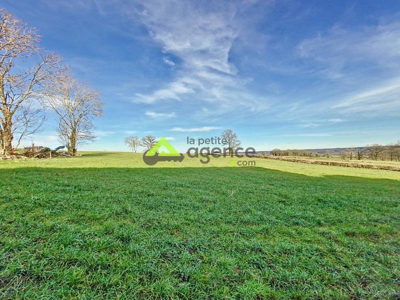 Maison - 200 m² - 2 pièces