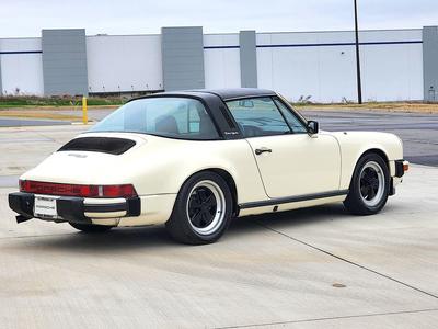 Porsche 911 Targa