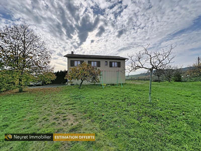 Maison - 93 m² - 4 pièces