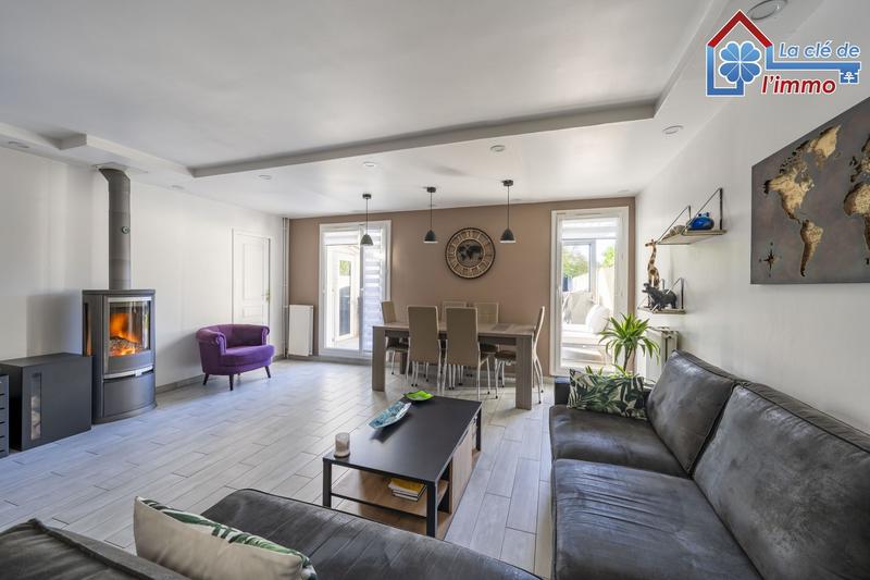 Maison traditionnelle - 92 m² - 5 pièces