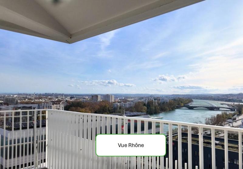 Appartement - 93 m² - 4 pièces