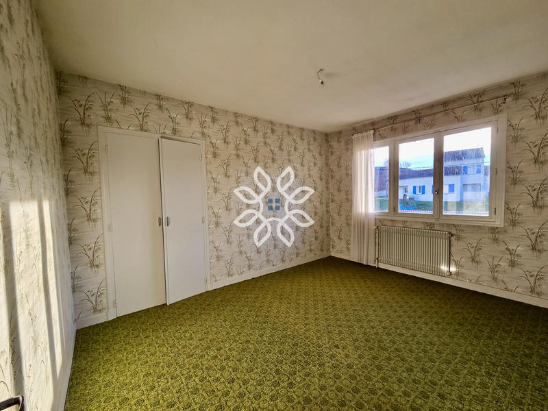 Maison - 146 m² - 9 pièces