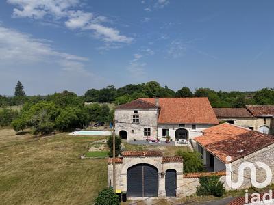 Maison - 295 m² - 7 pièces