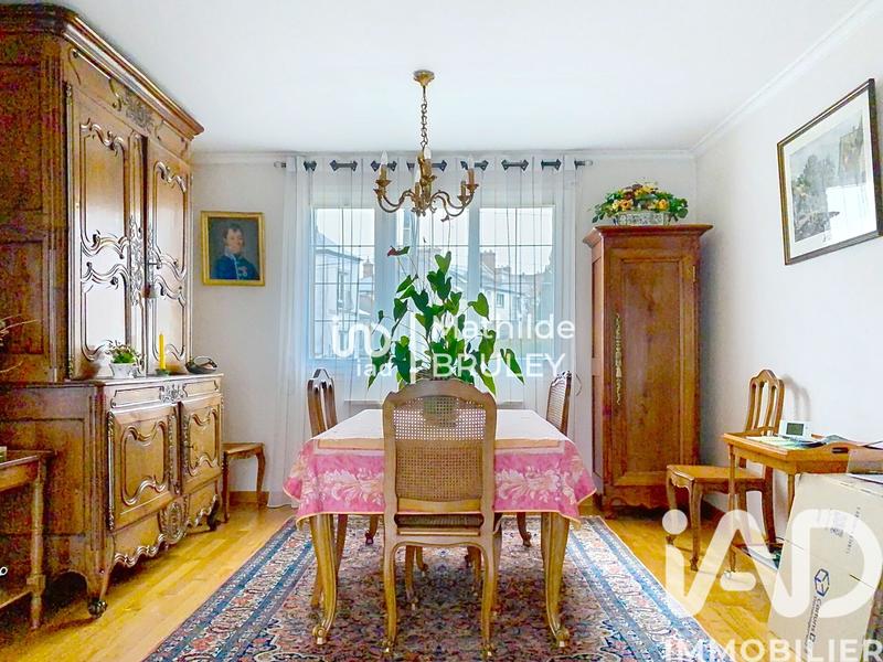 Maison - 130 m² - 7 pièces