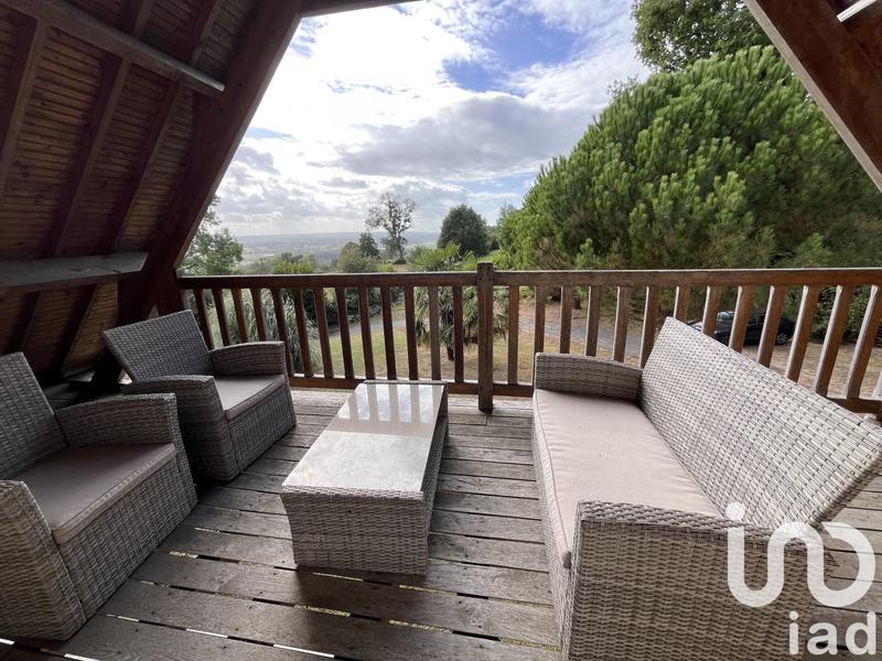 Maison - 230 m² - 5 pièces