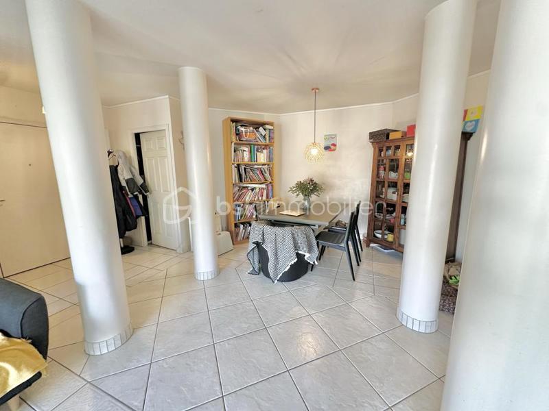 Appartement - 101 m² - 5 pièces