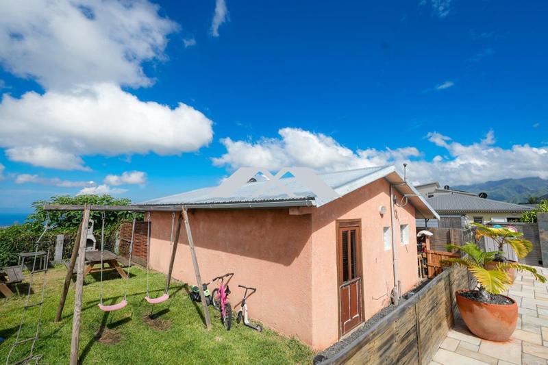 Maison - 185 m² - 11 pièces