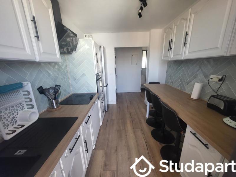 Chambre - 9 m² - 1 pièce