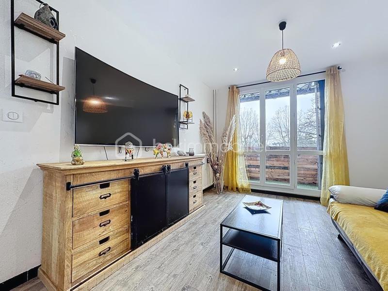 Appartement - 95 m² - 6 pièces