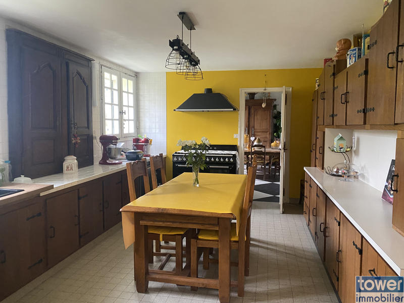 Propriété - 388 m² - 12 pièces